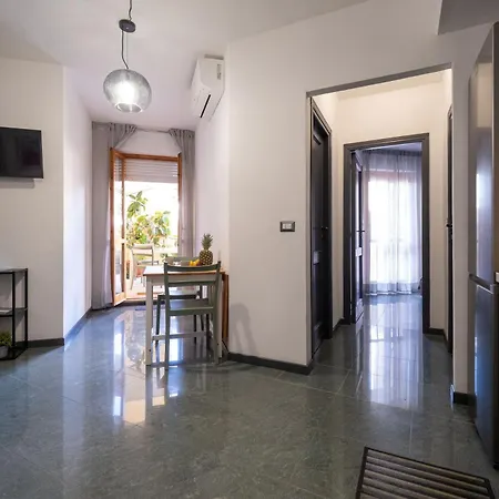 La Terrazza 112 E 112 דירה